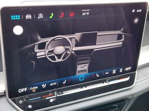 New 2026 Volkswagen Tiguan SE R-Line AWD/4WD image 16