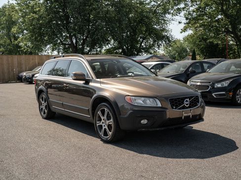 Used 2015 Volvo XC70 T6 AWD/4WD image 4