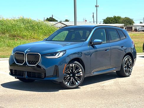 New 2026 BMW X3 xDrive30i w/ Premium Package AWD/4WD image 2