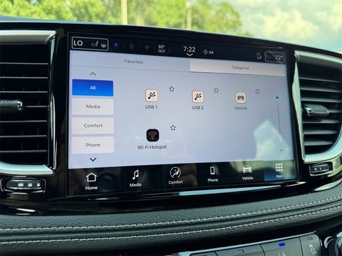 New 2026 Chrysler Pacifica Select image 33