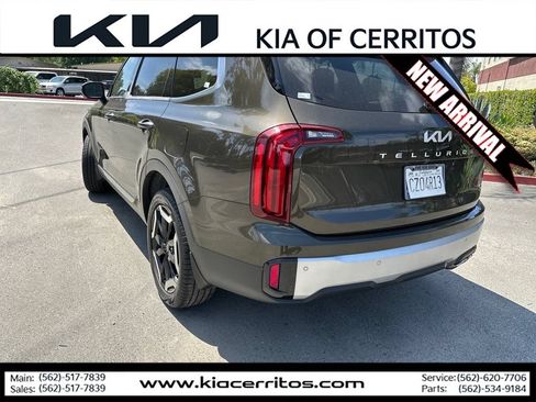 Certified 2024 Kia Telluride S w/ S Sunroof Package AWD/4WD image 3
