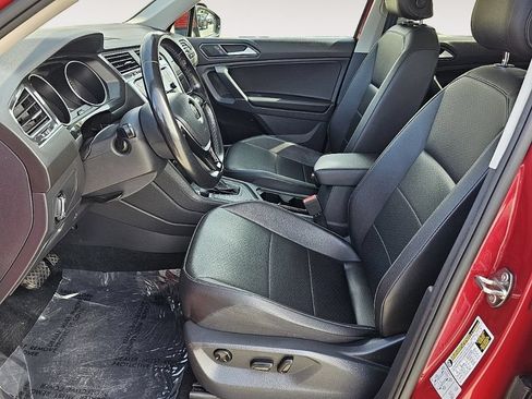 Used 2018 Volkswagen Tiguan SEL FWD image 7
