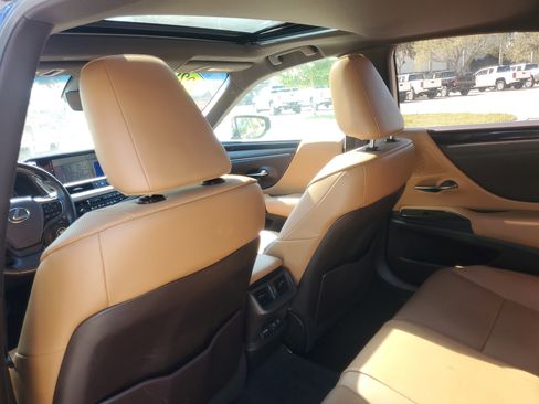 Used 2020 Lexus ES 350 w/ Premium Package image 13