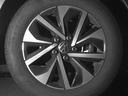 Used 2025 Volkswagen Jetta S FWD image 13