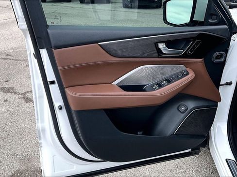 Used 2024 Acura MDX SH-AWD w/ Advance Package image 23