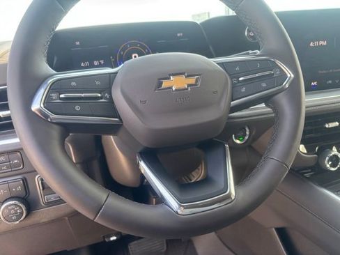 New 2026 Chevrolet Suburban LT image 26