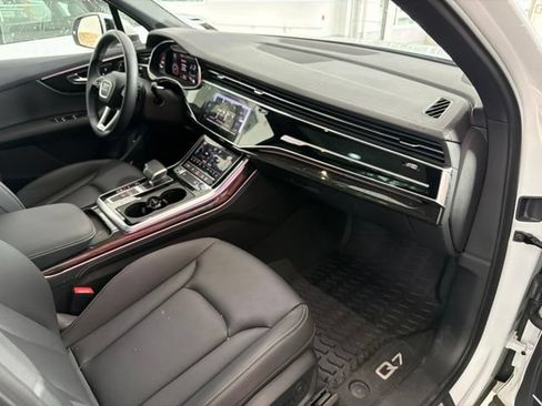 Used 2025 Audi Q7 3.0T Premium Plus w/ Premium Plus Package AWD/4WD image 14