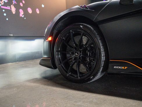 Used 2020 McLaren 600LT Spider RWD image 16