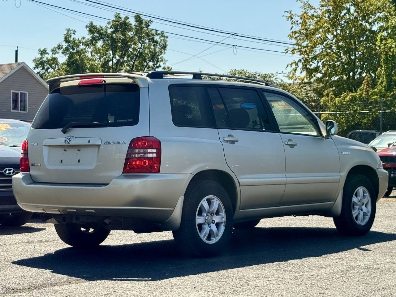 Used 2001 Toyota Highlander 4WD V6 w/ Limited Pkg image 4