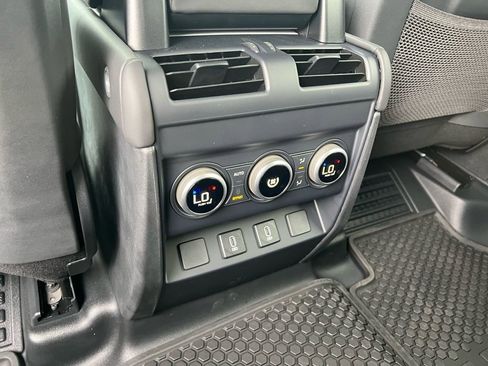 New 2026 Land Rover Defender 110 X-Dynamic SE AWD/4WD image 21