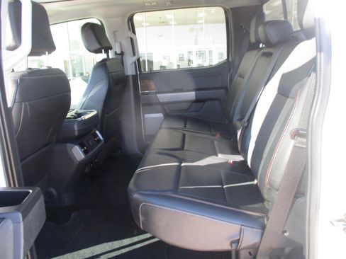 Used 2022 Ford F150 Lariat image 7