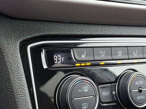 Certified 2022 Volkswagen Atlas SEL R-Line image 26