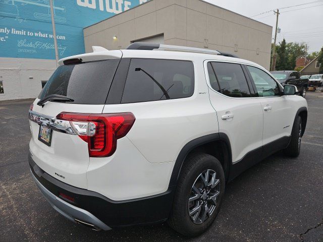Used 2023 GMC Acadia SLT AWD/4WD image 3