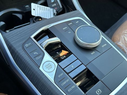 Used 2025 BMW 330i xDrive Sedan w/ M Sport Package image 16