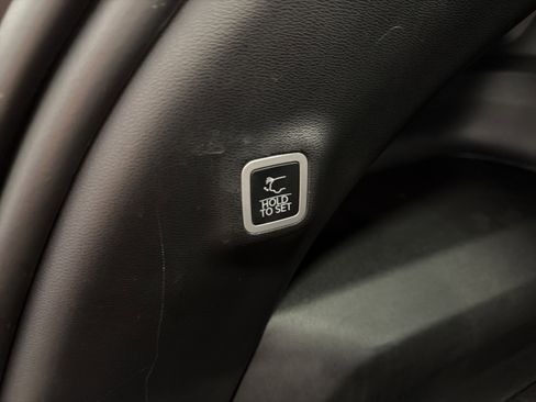 Used 2024 Jeep Wagoneer Launch Edition image 21