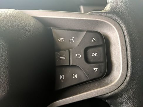 Used 2025 Ford Bronco Outer Banks image 16