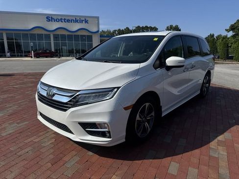 Used 2020 Honda Odyssey Touring image 1