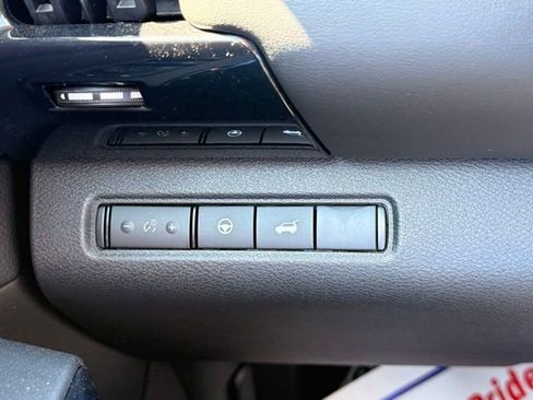 New 2026 Nissan Pathfinder SV image 31