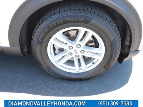 Used 2023 Ford Explorer XLT w/ Equipment Group 202A RWD image 28