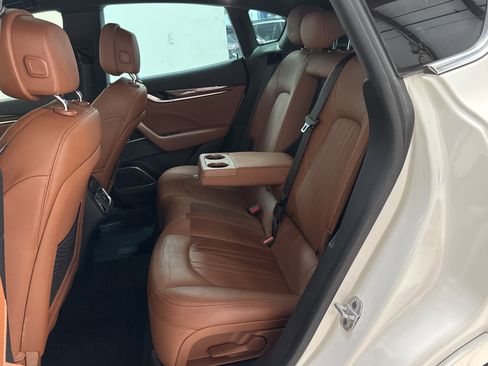 Used 2022 Maserati Levante GT image 25