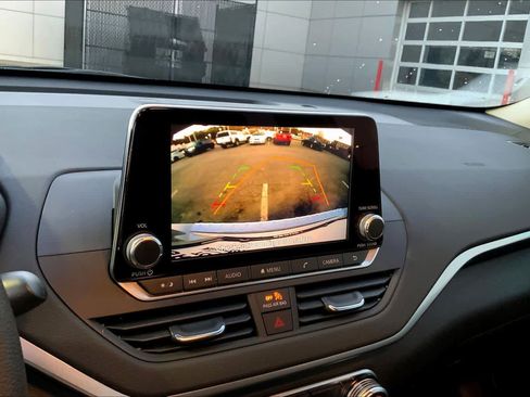 Used 2022 Nissan Altima 2.5 SV image 28