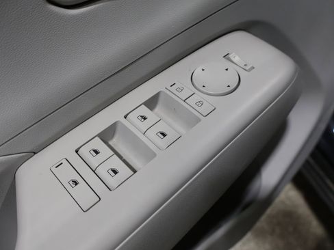 Used 2024 Hyundai Kona SEL image 13