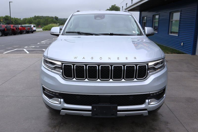Used 2022 Jeep Wagoneer Series II AWD/4WD image 4