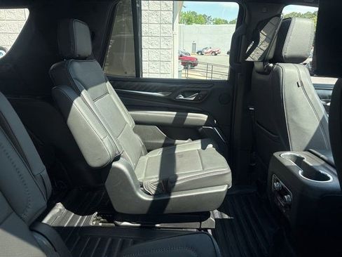 Used 2023 GMC Yukon Denali w/ Denali Reserve Package AWD/4WD image 11