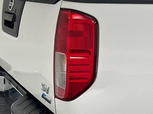 Used 2019 Nissan Frontier SV image 23