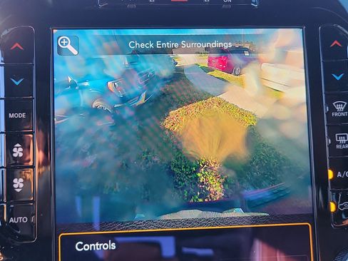 Used 2020 RAM 1500 Limited image 23