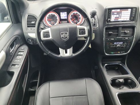 Used 2015 Dodge Grand Caravan R/T FWD image 22