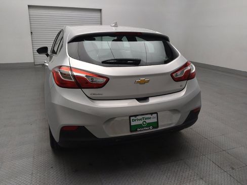 Used 2018 Chevrolet Cruze LT w/ Convenience Package FWD image 6