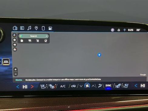 Used 2024 Chevrolet Traverse RS image 15