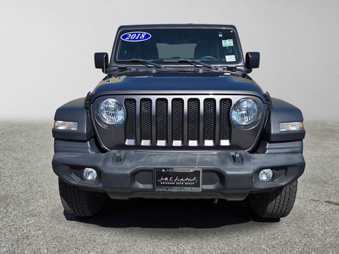 Used 2018 Jeep Wrangler Sport AWD/4WD image 8