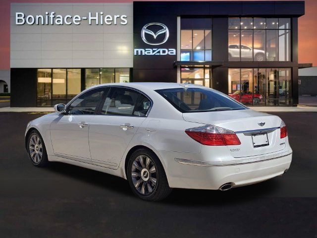 Used 2011 Hyundai Genesis 3.8 w/ Premium Navigation Pkg 3 RWD image 3