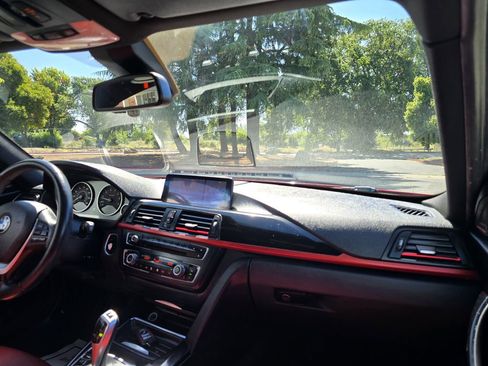 Used 2012 BMW 335i Sedan RWD image 19