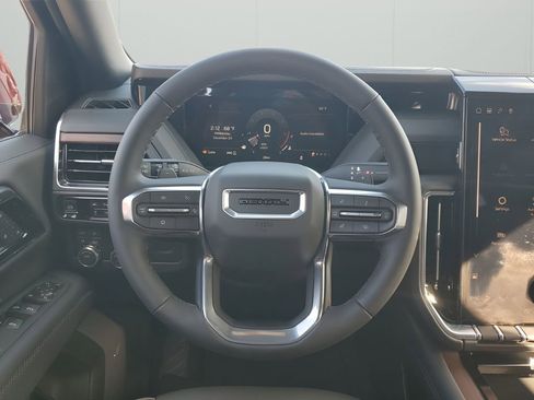 New 2026 GMC Yukon Denali w/ Sun & Power Step Package image 24