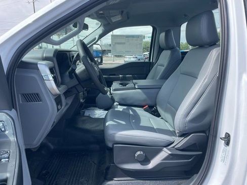 New 2025 Ford F550 XL image 2