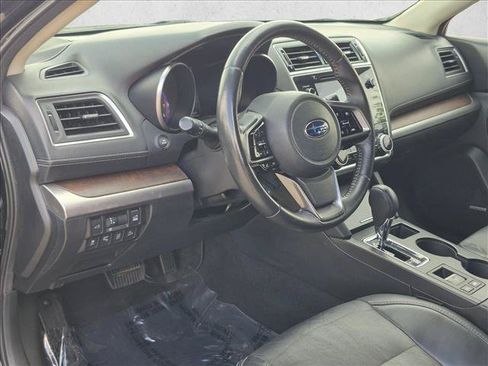 Used 2019 Subaru Outback 3.6R Limited AWD/4WD image 6