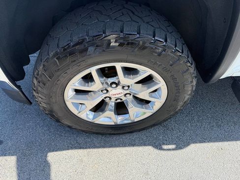 Used 2018 GMC Sierra 1500 SLT image 9