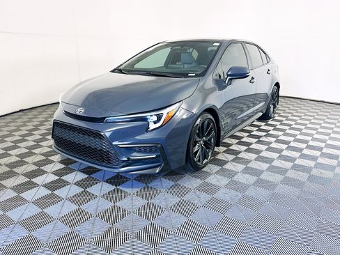 Used 2025 Toyota Corolla SE w/ Convenience Package FWD image 7