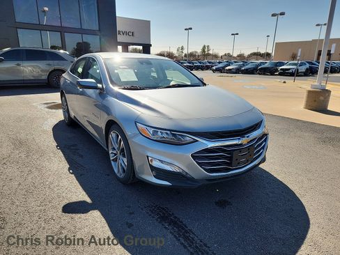 Used 2024 Chevrolet Malibu LT image 1