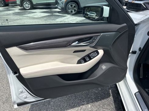 Used 2025 Cadillac CT5 Sport image 11