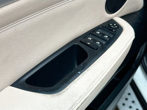 Used 2012 BMW X5 xDrive35d image 18