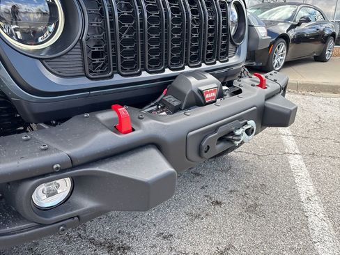 New 2026 Jeep Gladiator Rubicon image 2