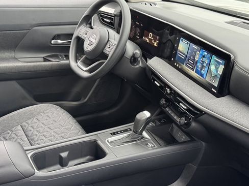 New 2026 Nissan Kicks SV FWD image 7