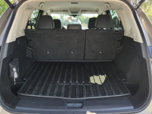 Certified 2025 Nissan Rogue SV AWD/4WD image 13