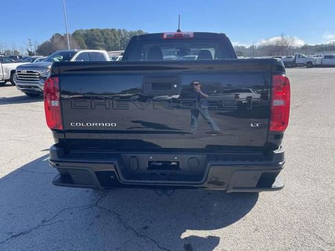 Used 2022 Chevrolet Colorado LT w/ Fleet Safety Package image 5