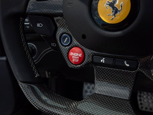 Certified 2023 Ferrari Portofino M image 14