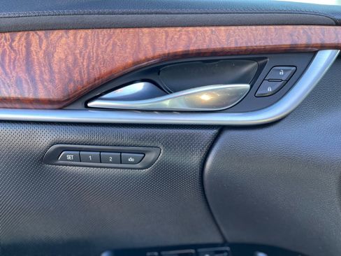 Used 2016 Cadillac XTS Luxury w/ Driver Awareness Package image 18